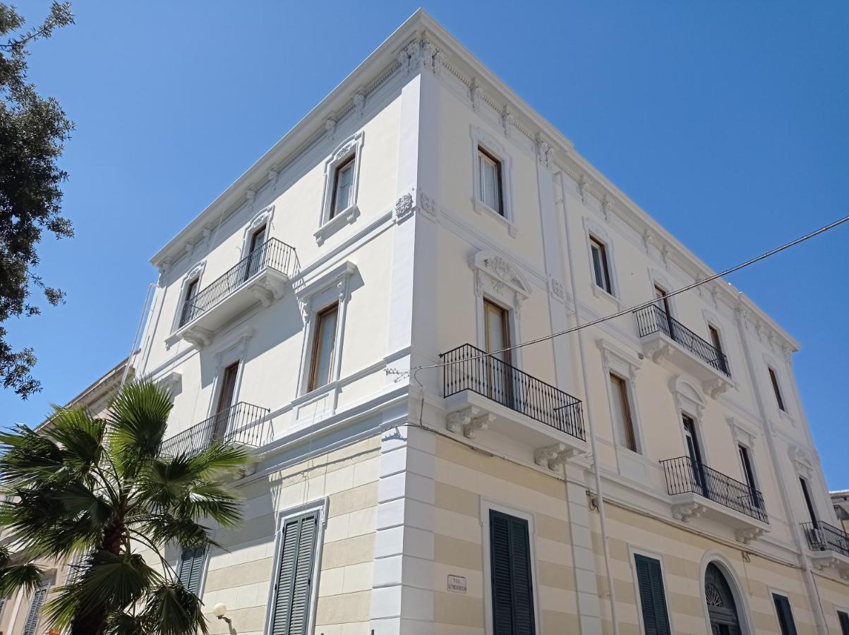Palazzo Castellano Bed and Breakfast Lecce Eksteriør billede